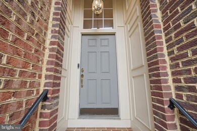 4080 Walnut Cove Cir, Fairfax, VA 22033 - photo 2