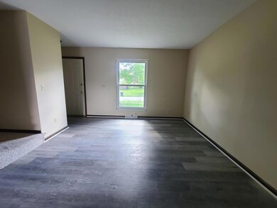 5076 Godown Rd unit B, Columbus, OH 43220 - photo 4