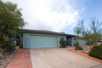 9074 N 28th St Phoenix AZ-large-002-Exte