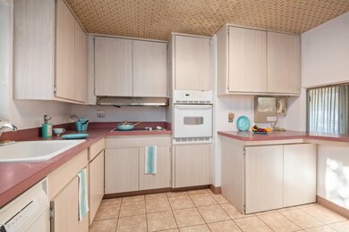 23-Kitchen