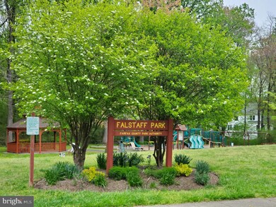 1330 Macbeth St, McLean, VA 22102 - photo 4