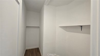 973 N Park Cir unit 6, Long Beach, CA 90813 - photo 5