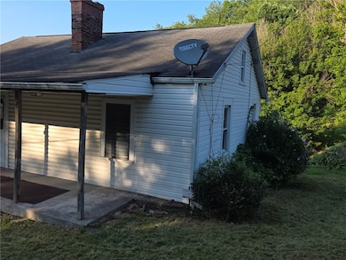 54 Sherlock Cir, Mc Donald, PA 15057 - photo 3