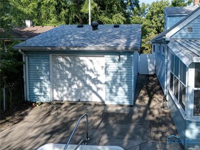 705 Wright Ave, Toledo, OH 43609 - photo 6