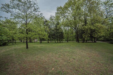 1150 S Cedar Grove Blvd-small-073-23-Yar