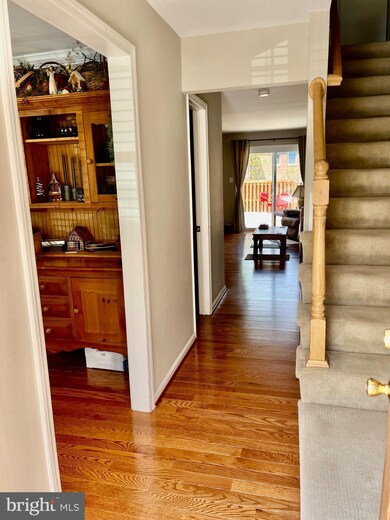 2319 Duke of Bedford Ct, Reston, VA 20191 - photo 3