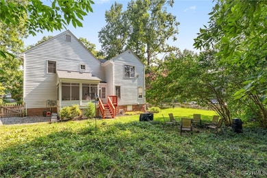 Awesome fenced in and spacious yard!