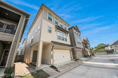 9307 Bauer Vista Dr, Houston, TX 77080 - photo 2