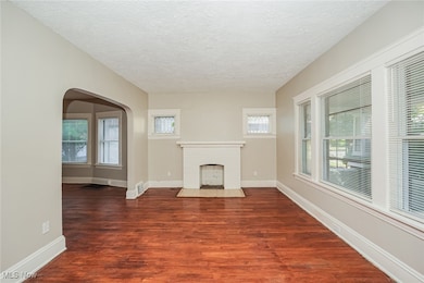 1556 Dille Rd, Euclid, OH 44117 - photo 3