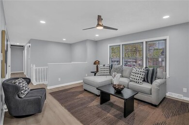 9949 Countryside Rd, Lenexa, KS 66215 - photo 5