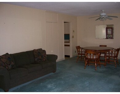 83 Horseshoe Dr unit 6131B, Chicopee, MA 01022 - photo 6