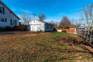 7124 High St, Floyds Knobs, IN 47119 - photo 2