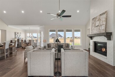 504 Los Altos Ct, Godley, TX 76044 - photo 5