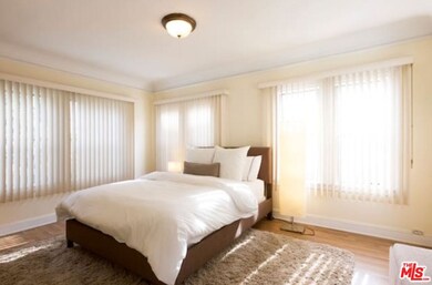 611 N Beachwood Dr, Los Angeles, CA 90004 - photo 6