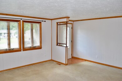 602 Floyd Ave, Versailles, IN 47042 - photo 7