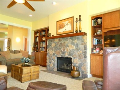 643 Seclusion Loop, Grants Pass, OR 97526 - photo 4