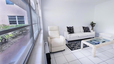 319 Chatham P, West Palm Beach, FL 33417 - photo 4