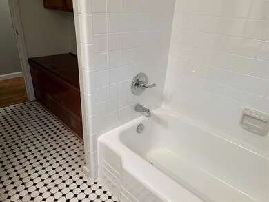 305 Harmon Rd, Hurst, TX 76053 - photo 6