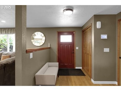 1755 Kings St N, Eugene, OR 97401 - photo 3