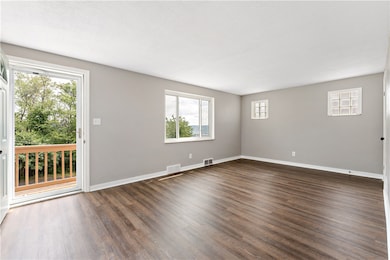 3800 Inland Ave, West Mifflin, PA 15122 - photo 5