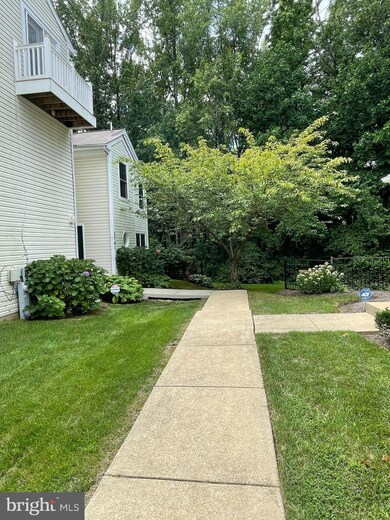 3761 Eightpenny Ln, Bowie, MD 20716 - photo 2