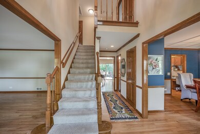 1852 Syracuse Rd, Naperville, IL 60565 - photo 2