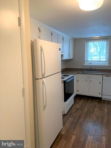 300 Winding Way unit B22, Downingtown, PA 19335 - photo 3