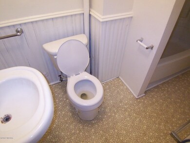 2nd floor bathroom
