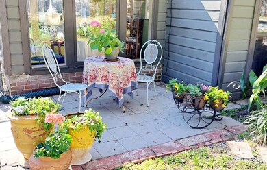 851 Azalea St, Houston, TX 77018 - photo 3