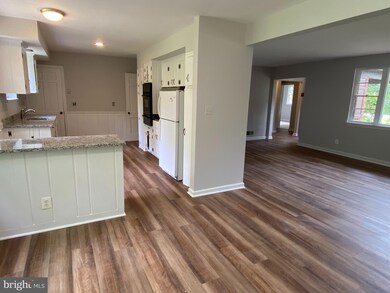 3712 Tollgate Terrace, Falls Church, VA 22041 - photo 4