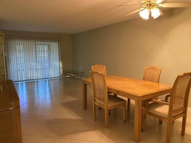 Livingroom/Diningroom