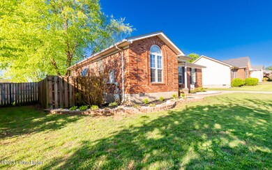 278 Aulbern Dr E, Mount Washington, KY 40047 - photo 3