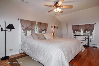 149 S Calumet Ave, Aurora, IL 60506 - photo 5