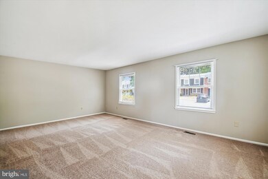 1700 Gaffney Ct, Crofton, MD 21114 - photo 4
