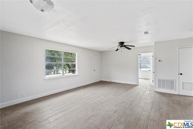 144 Wolf Rd, Copperas Cove, TX 76522 - photo 5