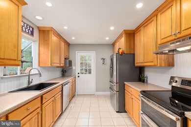 985 Lombard Rd, Rising Sun, MD 21911 - photo 7