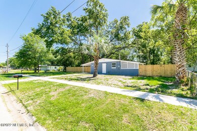 2305 Burpee Dr, Jacksonville, FL 32210 - photo 6
