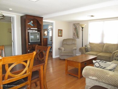 Living room 1