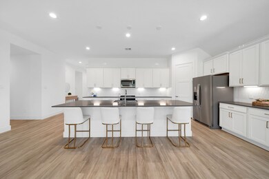 14323 Red Lodge Trail, Shenandoah, TX 77384 - photo 2