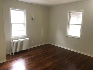 59 Locust St unit Downstairs, Greenwich, CT 06830 - photo 2