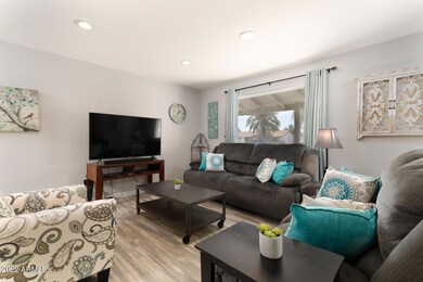 Listings_12023_N_103rdAve_Images-9