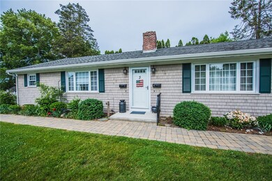 3 Restmere Terrace, Middletown, RI 02842 - photo 2