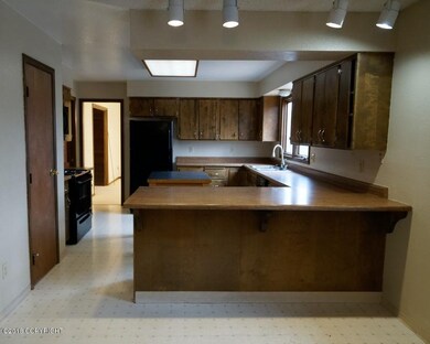6-Kitchen 2
