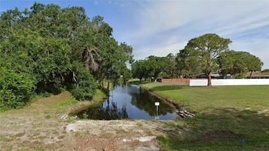 7416 Spring Ct, Sebring, FL 33876 - photo 2
