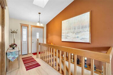 2614 Iris Ave NW, Cedar Rapids, IA 52405 - photo 3