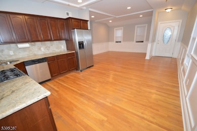 139 Forest St, Montclair, NJ 07042 - photo 3