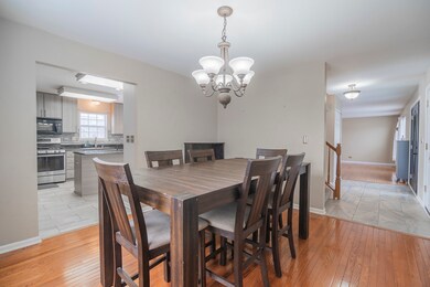 164 Forestview Ct, Aurora, IL 60502 - photo 7