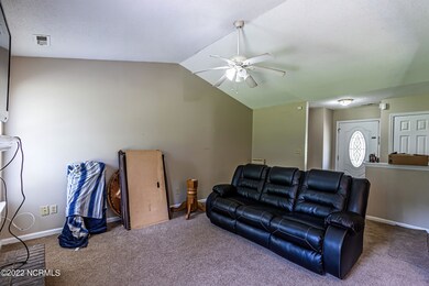 113 Hampton Ct, Jacksonville, NC 28546 - photo 5