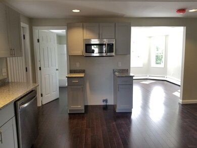 9 Mulberry St, Haverhill, MA 01830 - photo 6