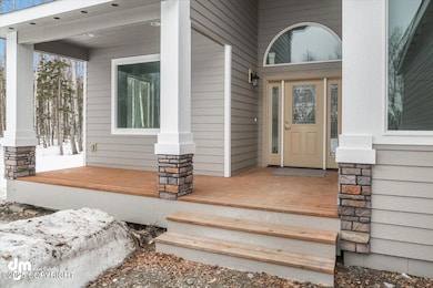 02-Front Exterior_SJD_9492